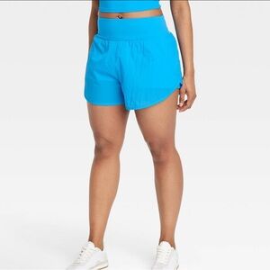 All in motion blue 2-1 run inner pockets shirts size XL NWT